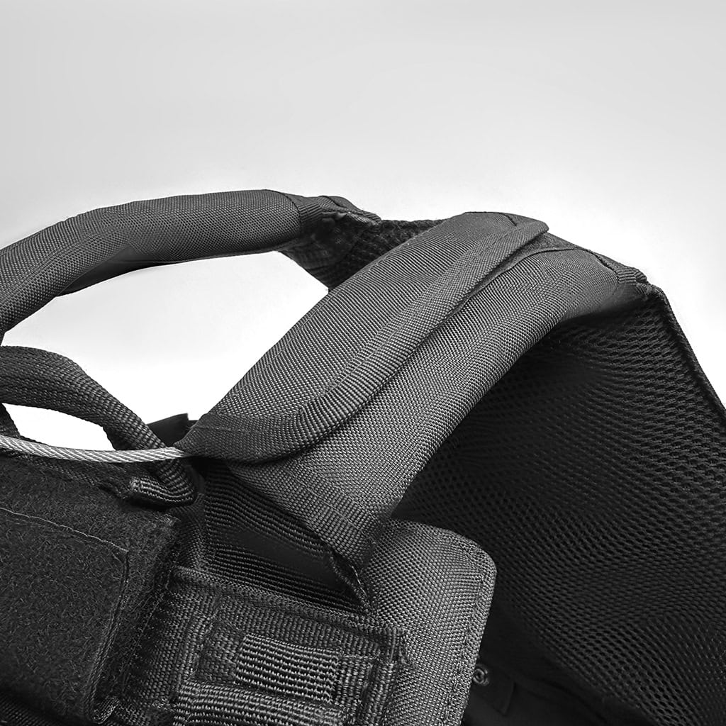Detail of the 6094 Modular Plate Carrier's padded, adjustable shoulder strap, designed for comfort when carrying a heavy load.