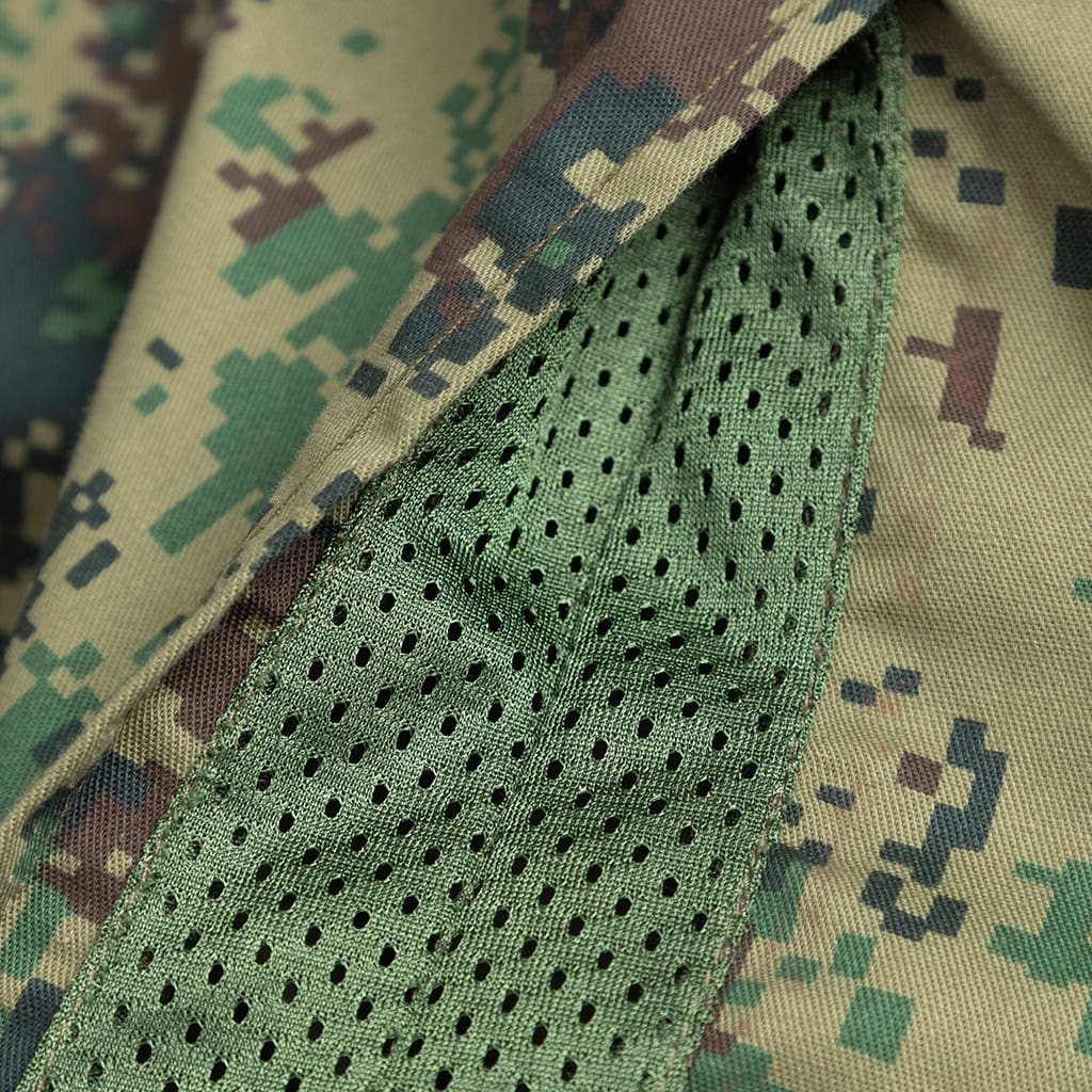 Detail of the interior of the Jungle Digital ACU jacket, showing the breathable mesh lining for comfort in humid climates.