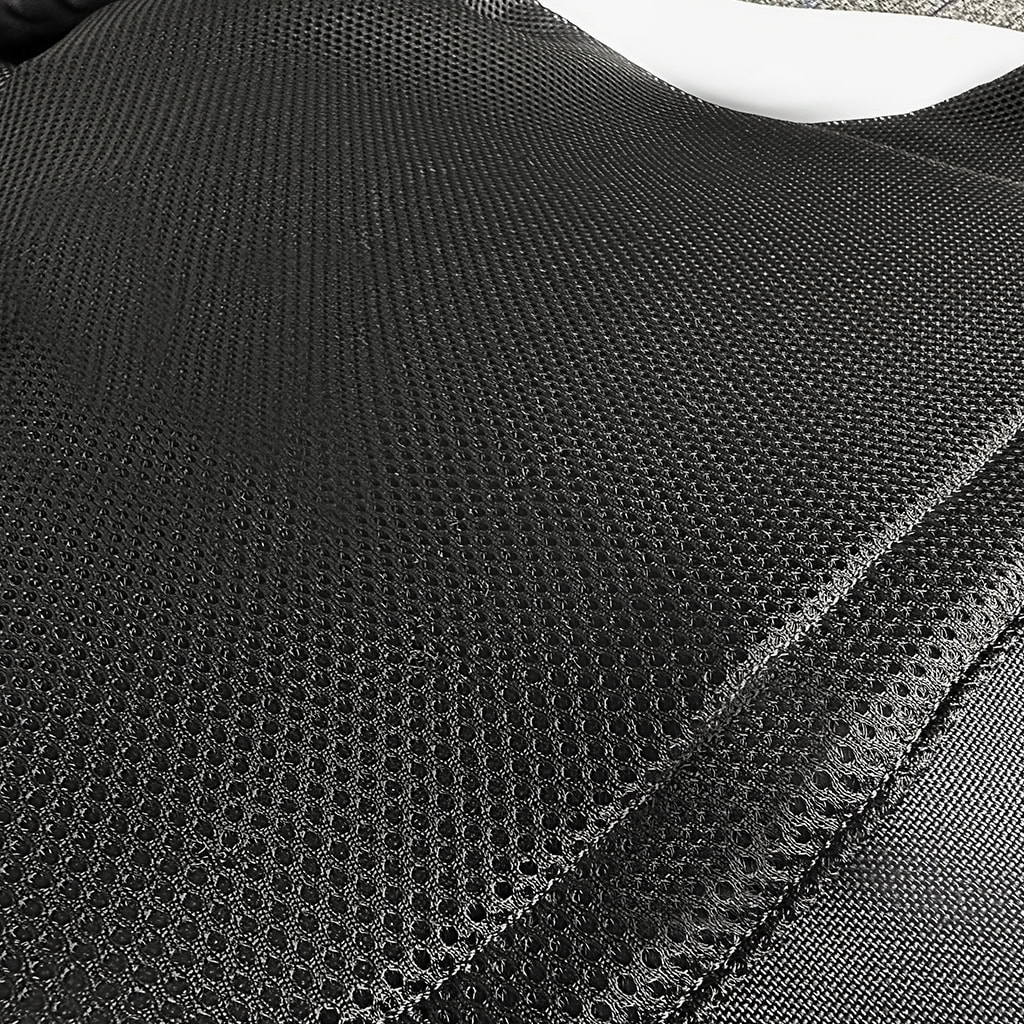 Detail showing the breathable 3D mesh lining and internal pocket of the Spartan Quick Release Plate Carrier, for comfort and armor plates.