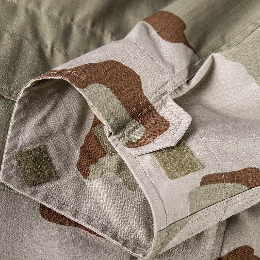 Close-up of the velcro panel on the breast pocket of the custom tri-color desert M65 jacket.