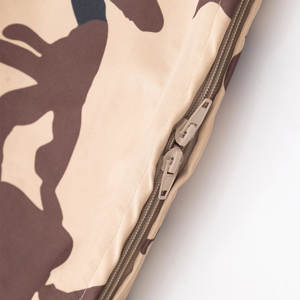 Detail of the heavy-duty front zipper on the custom Chad desert camo tactical jacket.